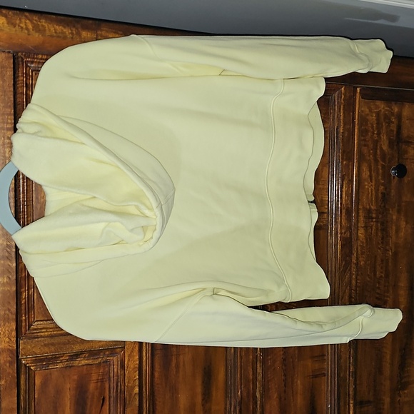 Universal Thread Womens Sz Medium Full Zip Hoodie. Yellow. Very Nice - Picture 5 of 6